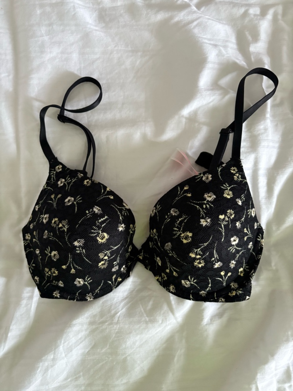 Victoria secrets pink 36B push up bra. Worn once.